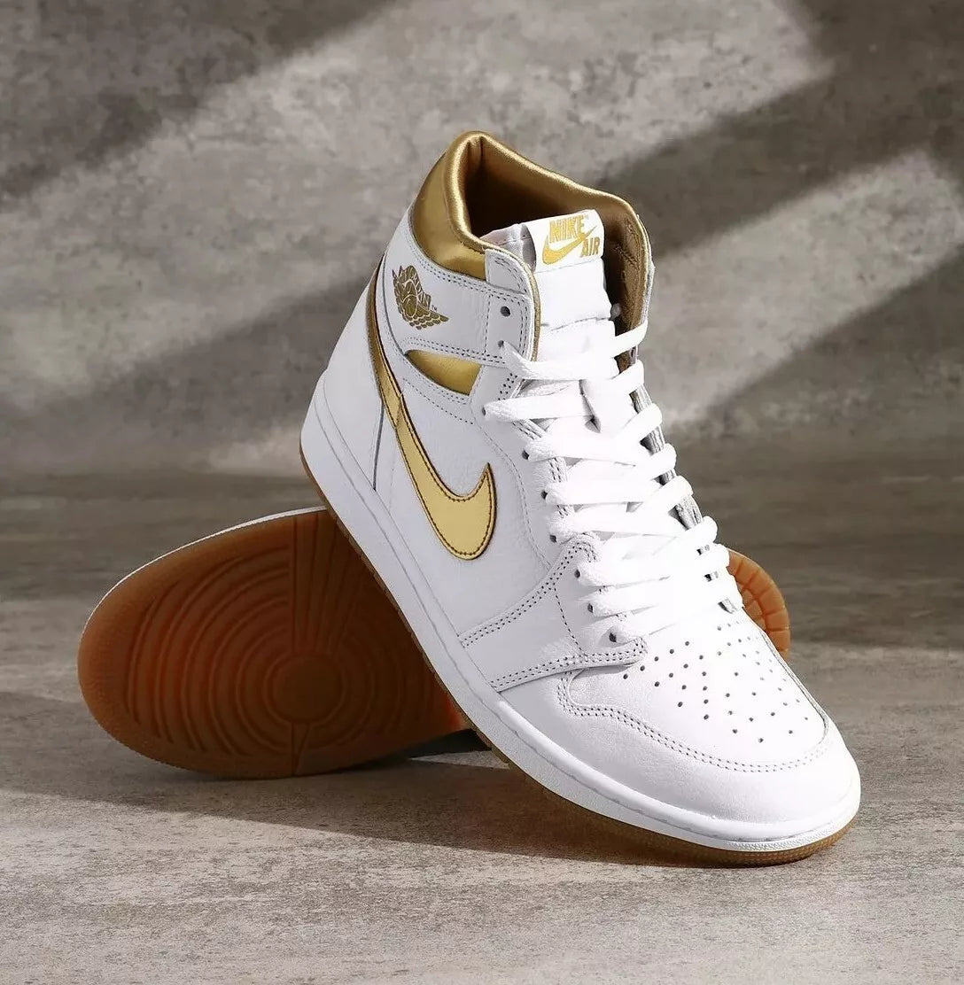 NIKE AIR JORDAN 1 RETRO HI OG N° 44,5 "White/Gold" - ITALYSALDI.IT
